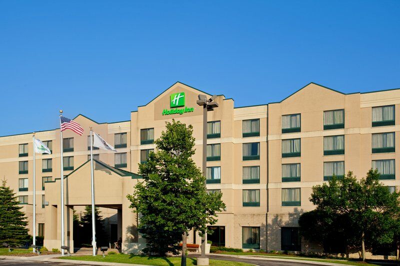 Holiday Inn & Suites Bolingbrook, An Ihg Hotel Exterior photo